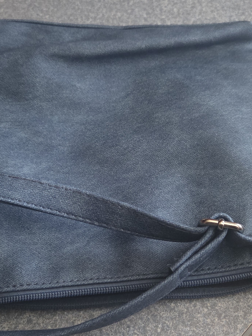 Navy Blue Leather Men's Wristlet Toiletry Pouch